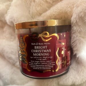 Bath & Body Works Bright Christmas Morning Red Candle